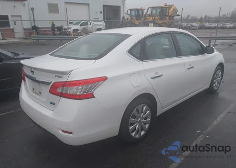 2014 Nissan Sentra Fe+ Sv z USA, uszkodzony, nr VIN 3N1AB7AP0EL646929